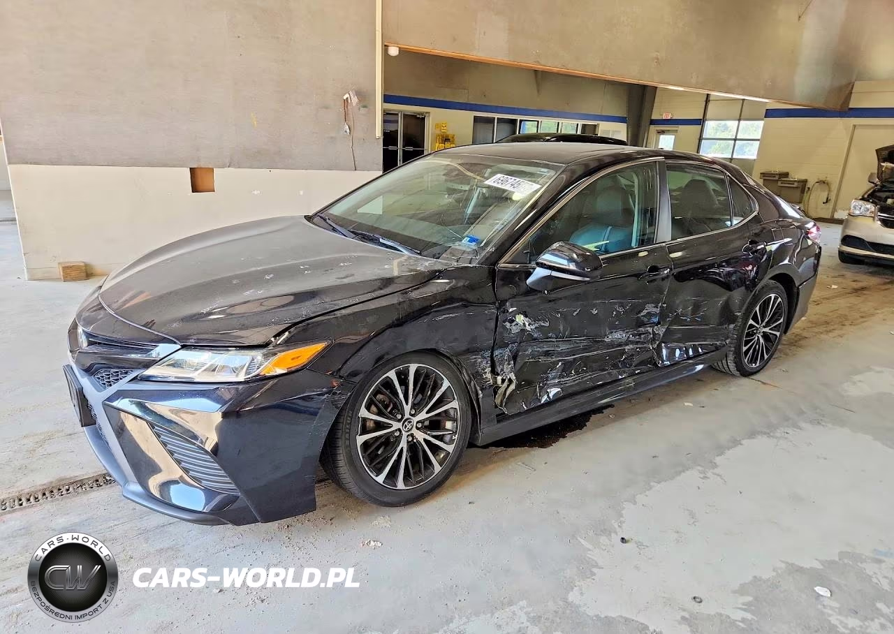 2020 Toyota Camry Se – zdjęcie 1 z 12