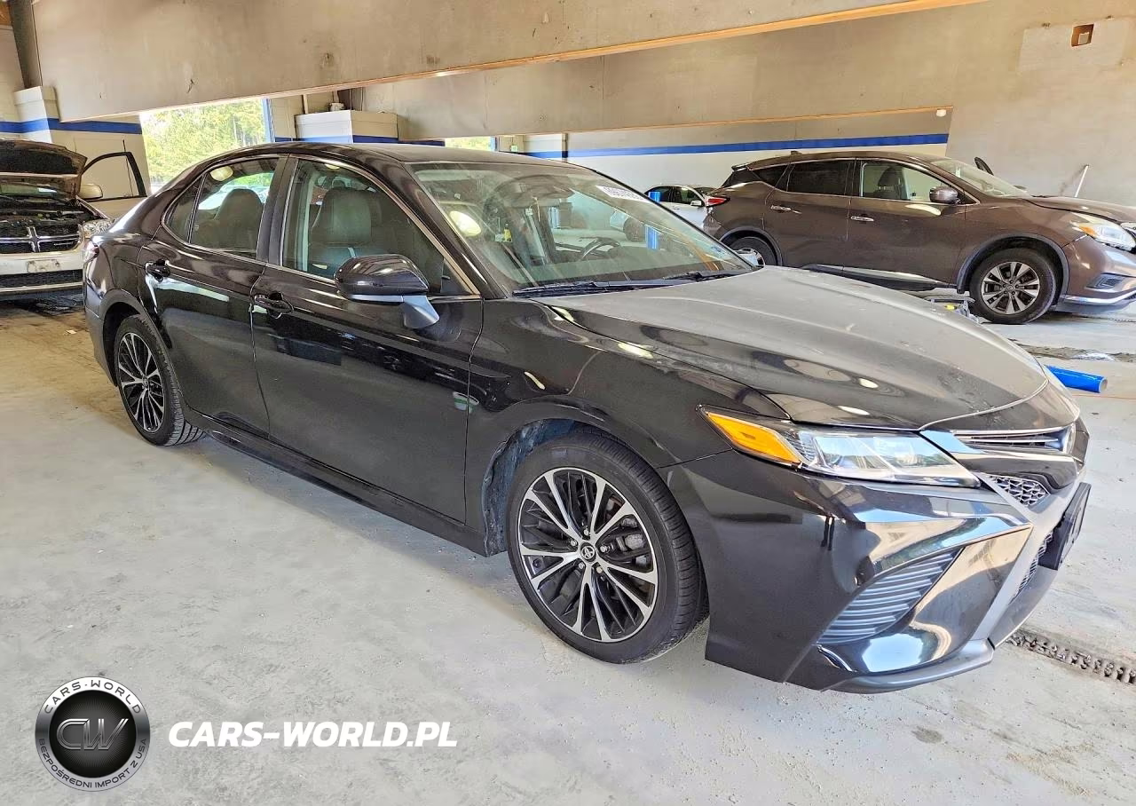 2020 Toyota Camry Se VIN:4T1G11AK1LU921914 - 4