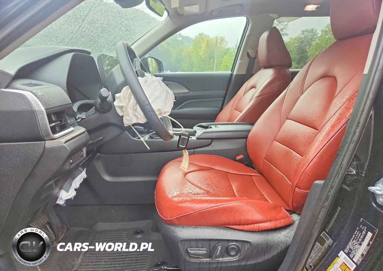 2025 Toyota Grand Highlander Xle VIN:5TDAAAB58SS097903 - 7