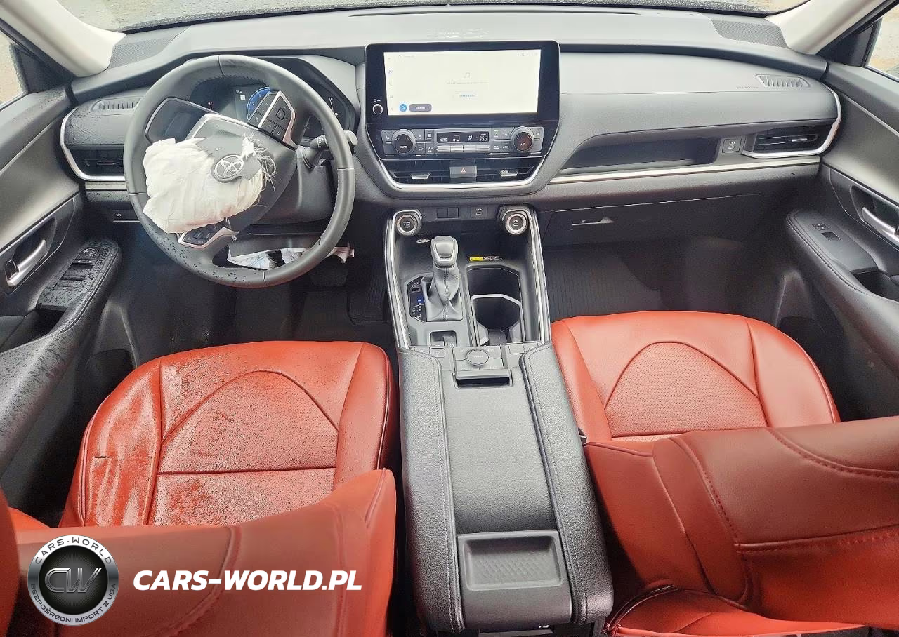 2025 Toyota Grand Highlander Xle VIN:5TDAAAB58SS097903 - 8