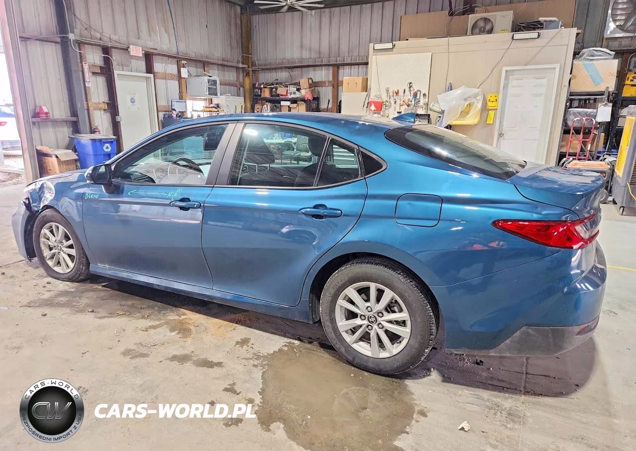 2026 Toyota Camry Le VIN:4T1DAACKXTU275501 - 2