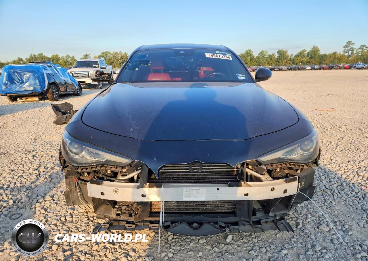 2022 Alfa Romeo Giulia VIN:ZARFAMAN7N7655480 - 5