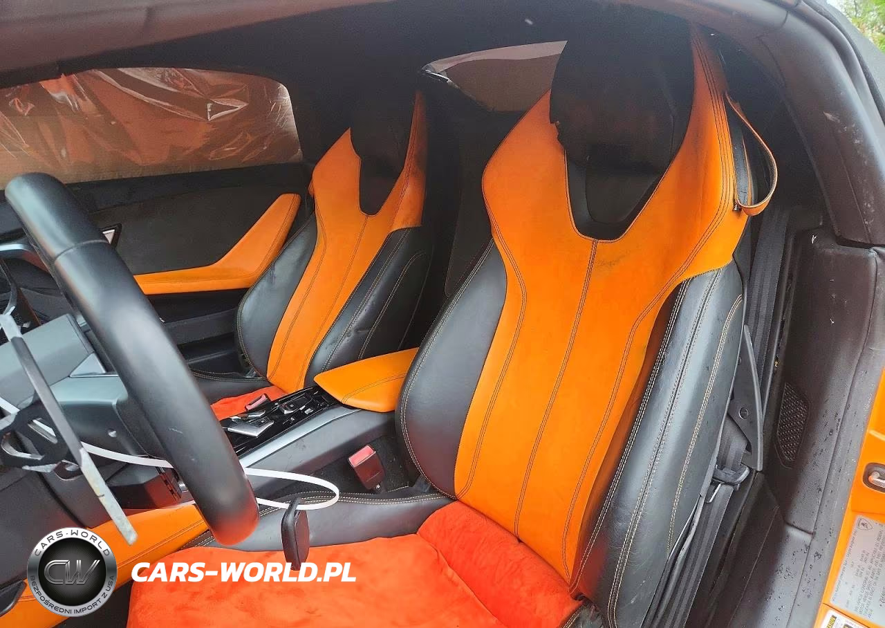 2017 Lamborghini Huracan VIN:ZHWUR2ZF2HLA07627 - 10
