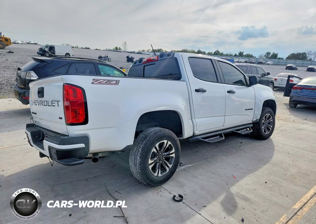 2022 Chevrolet Colorado Z71 VIN:1GCGSDENXN1136237 - 3