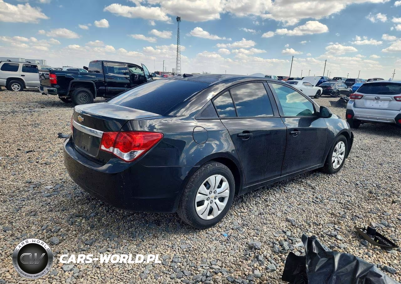 2013 Chevrolet Cruze Ls VIN:1G1PA5SH7D7257724 - 3
