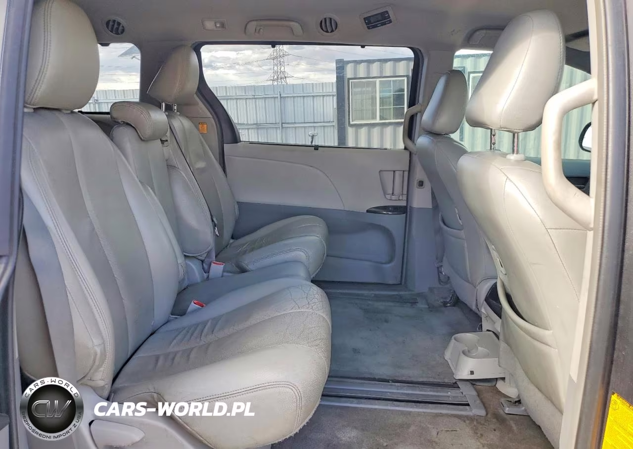 2013 Toyota Sienna Le VIN:5TDKK3DC8DS288989 - 11