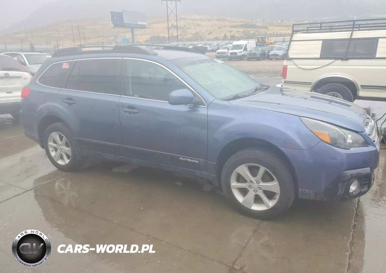 2013 Subaru Outback 2.5I Premium VIN:4S4BRBCC9D3223377 - 4