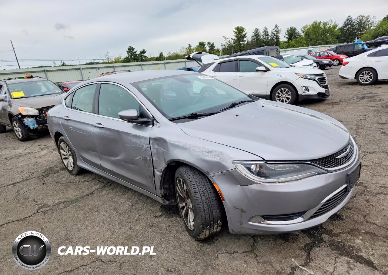 2015 Chrysler 200 Limited VIN:1C3CCCAB9FN758635 - 4
