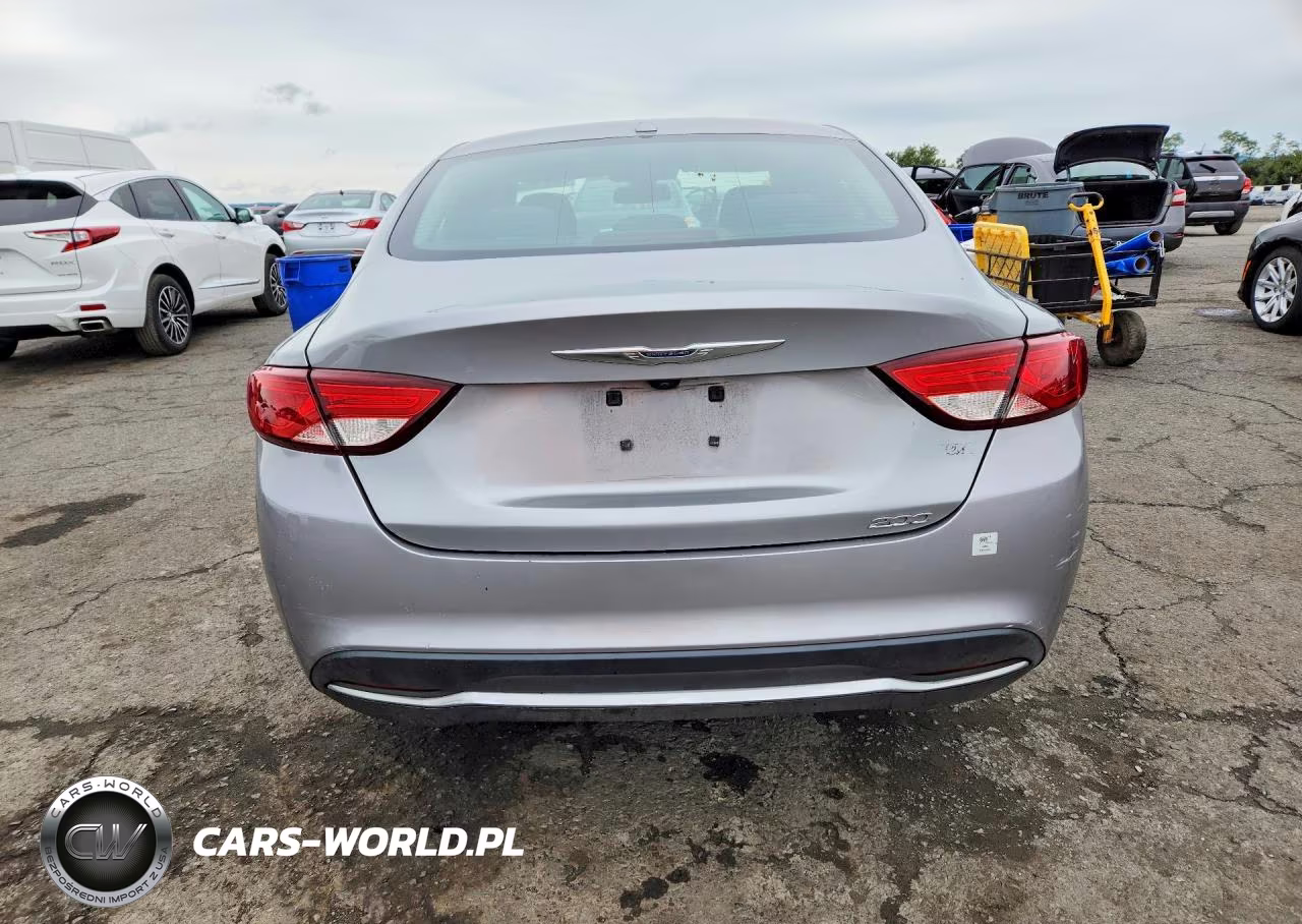 2015 Chrysler 200 Limited VIN:1C3CCCAB9FN758635 - 6