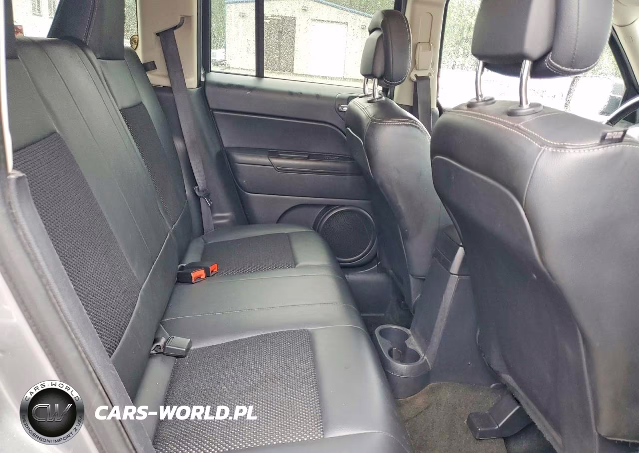 2016 Jeep Patriot Sport VIN:1C4NJPBA8GD763307 - 11