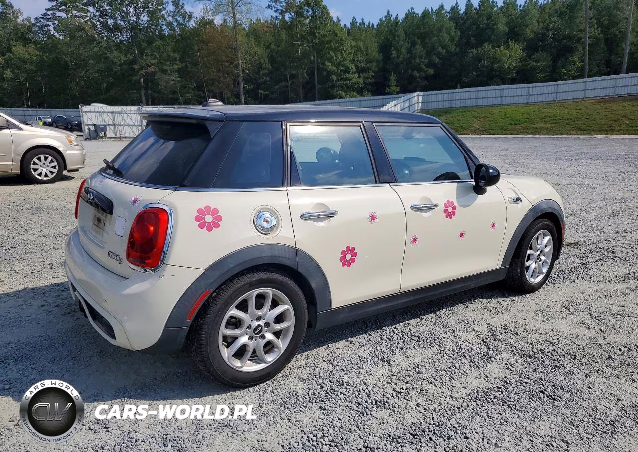 2015 Mini Cooper S VIN:WMWXU3C55F2B57242 - 3