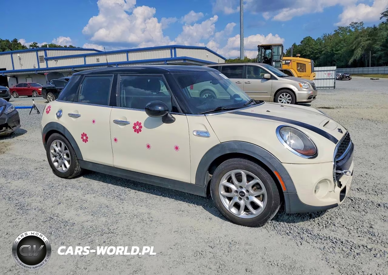 2015 Mini Cooper S VIN:WMWXU3C55F2B57242 - 4