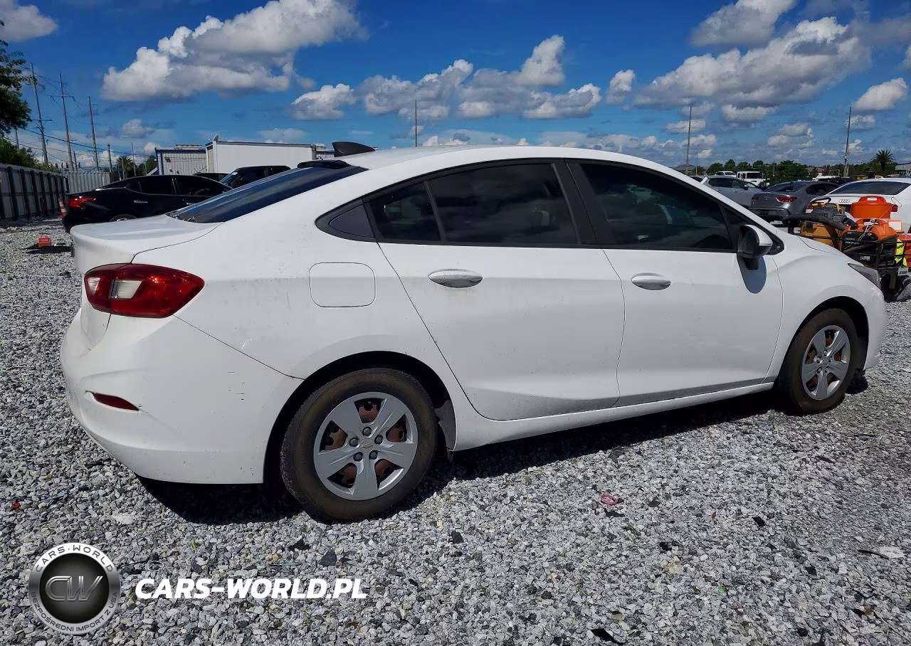 2018 Chevrolet Cruze Ls VIN:1G1BC5SM3J7199110 - 3