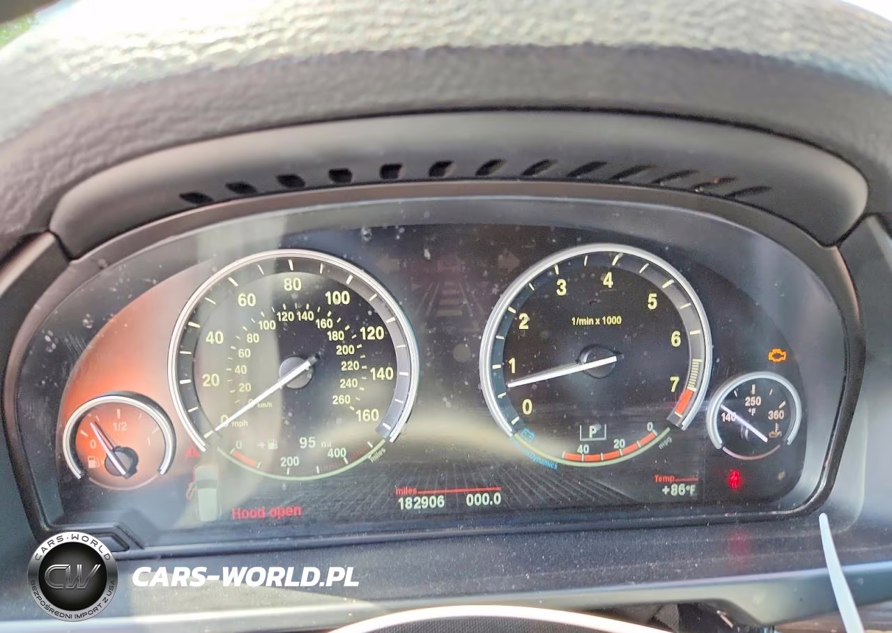 2014 BMW X5 xDrive35I VIN:5UXKR0C5XE0K45514 - 9