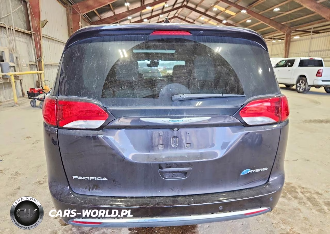 2018 Chrysler Pacifica Hybrid Limited VIN:2C4RC1N77JR127149 - 6