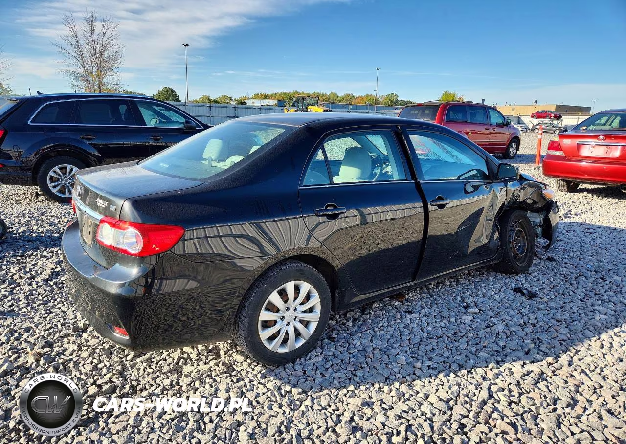 2013 Toyota Corolla Le VIN:2T1BU4EE1DC004000 - 3