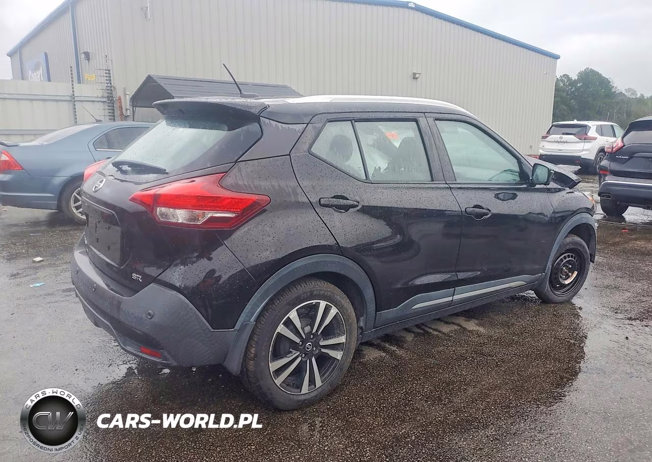 2020 Nissan Kicks Sr VIN:3N1CP5DV2LL533635 - 3