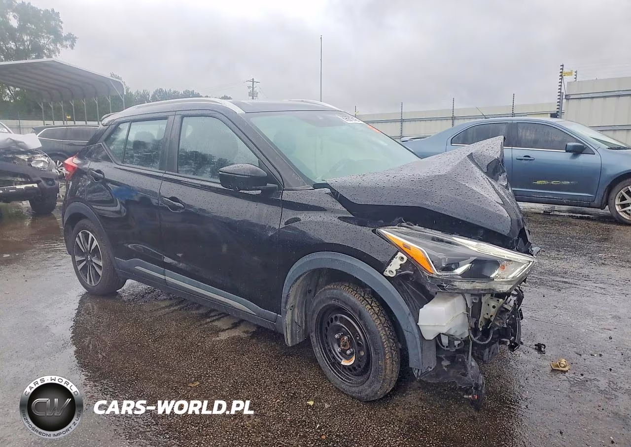 2020 Nissan Kicks Sr VIN:3N1CP5DV2LL533635 - 4