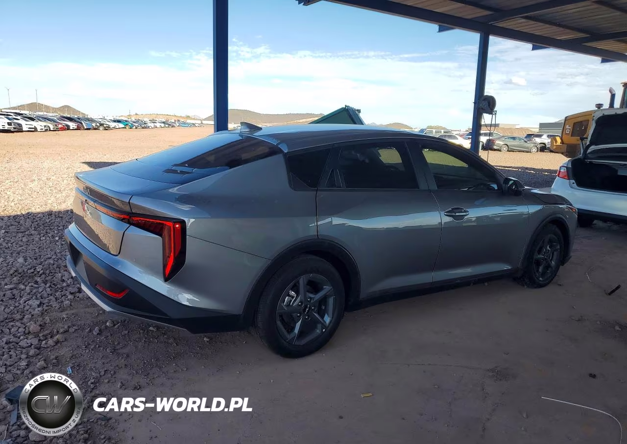 2026 Kia K4 Lxs VIN:3KPFT4DE4TE341637 - 3