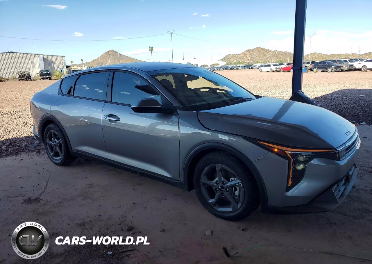 2026 Kia K4 Lxs VIN:3KPFT4DE4TE341637 - 4
