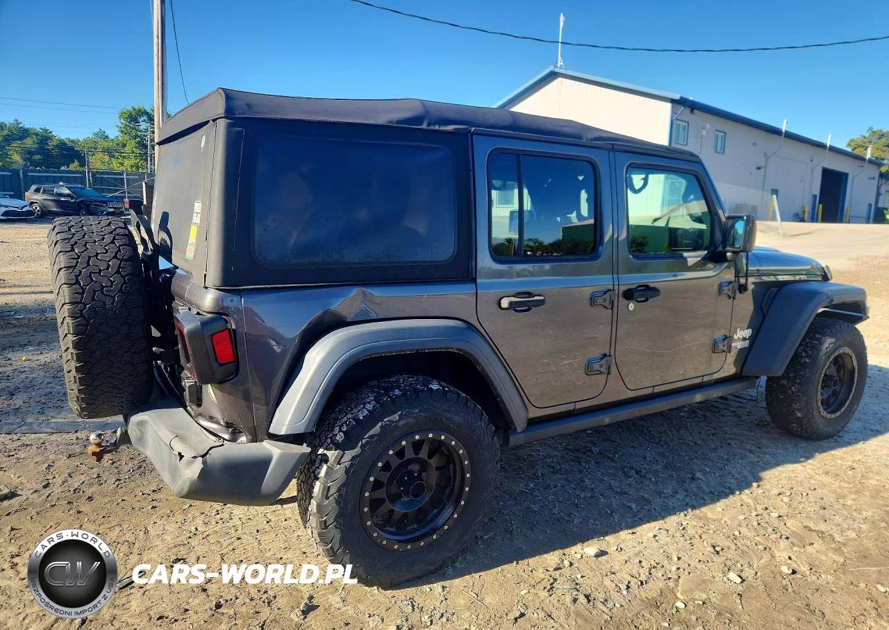 2018 Jeep Wrangler Unlimited Sport VIN:1C4HJXDN8JW250857 - 3