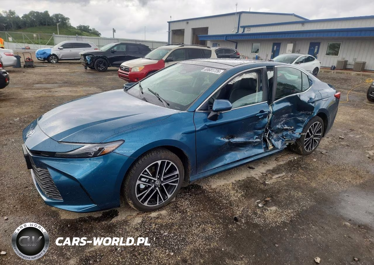 2025 Toyota Camry Xle – zdjęcie 1 z 12