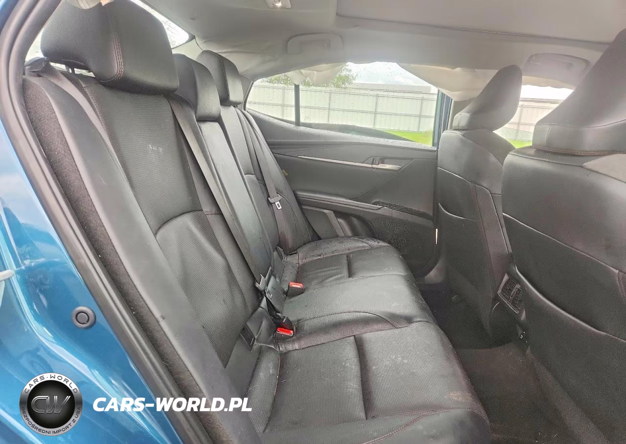 2025 Toyota Camry Xle VIN:4T1DBADK4SU529844 - 10