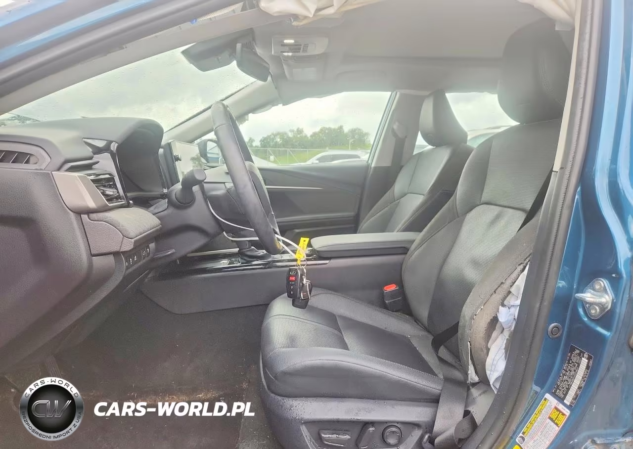 2025 Toyota Camry Xle VIN:4T1DBADK4SU529844 - 7