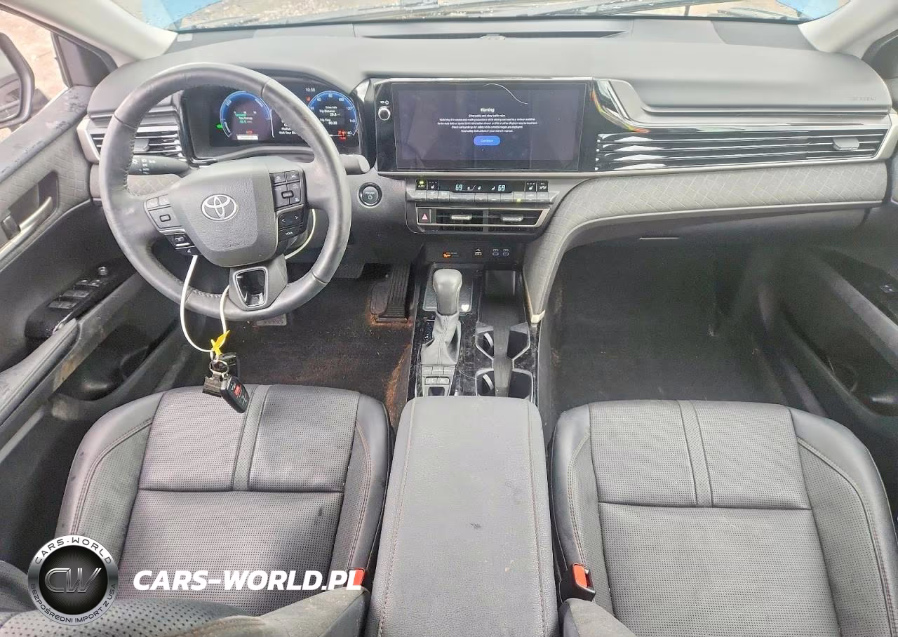 2025 Toyota Camry Xle VIN:4T1DBADK4SU529844 - 8