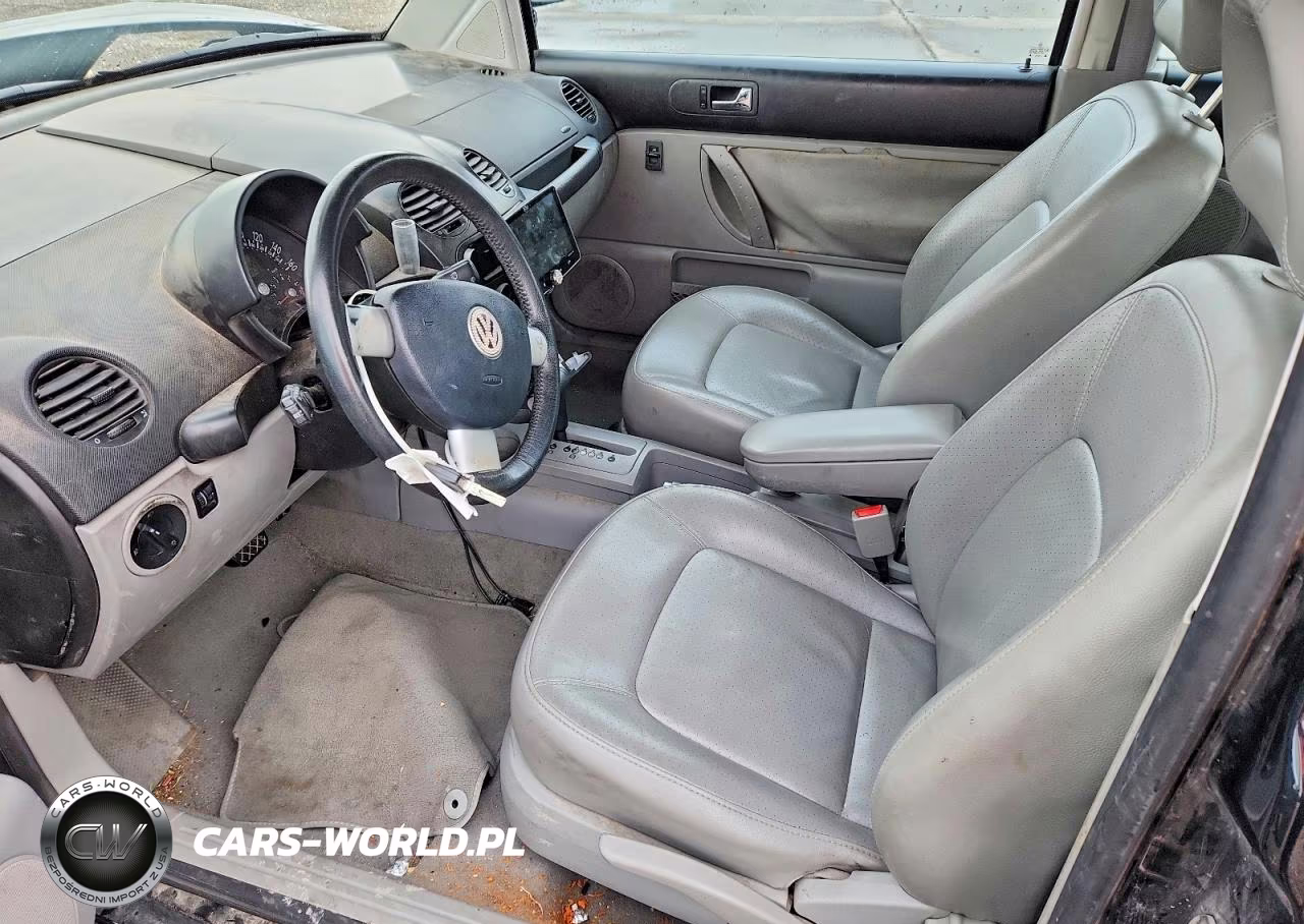 2000 Volkswagen New Beetle Glx VIN:3VWDD21C5YM493111 - 7