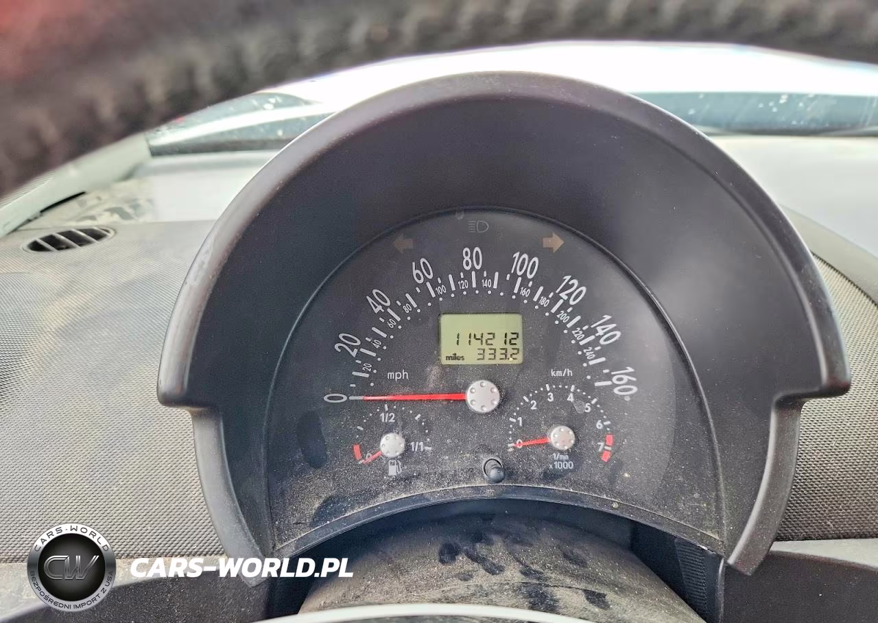 2000 Volkswagen New Beetle Glx VIN:3VWDD21C5YM493111 - 9