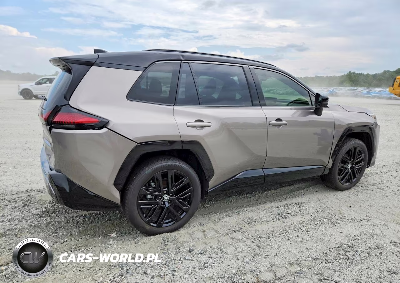 2026 Toyota Rav4 Xse VIN:JTM6CRAV3TD000345 - 3