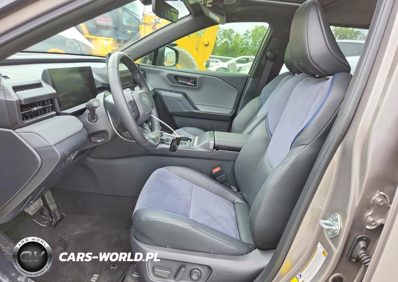 2026 Toyota Rav4 Xse VIN:JTM6CRAV3TD000345 - 7