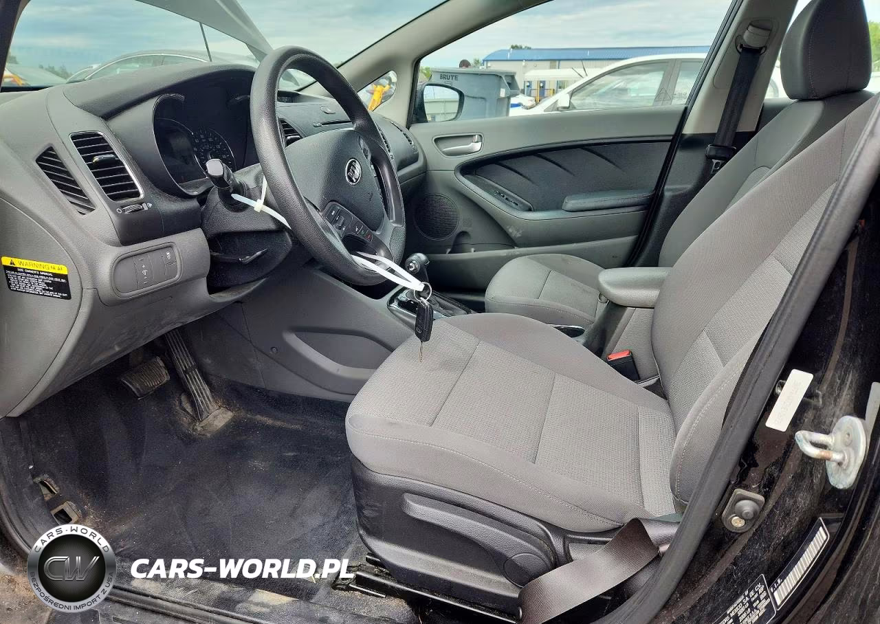 2017 Kia Forte Lx VIN:3KPFK4A72HE106721 - 7