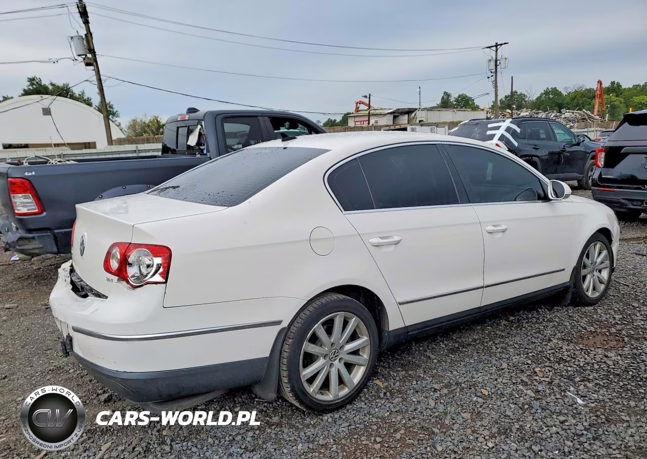 2010 Volkswagen Passat Komfort VIN:WVWJM7AN7AE154530 - 3