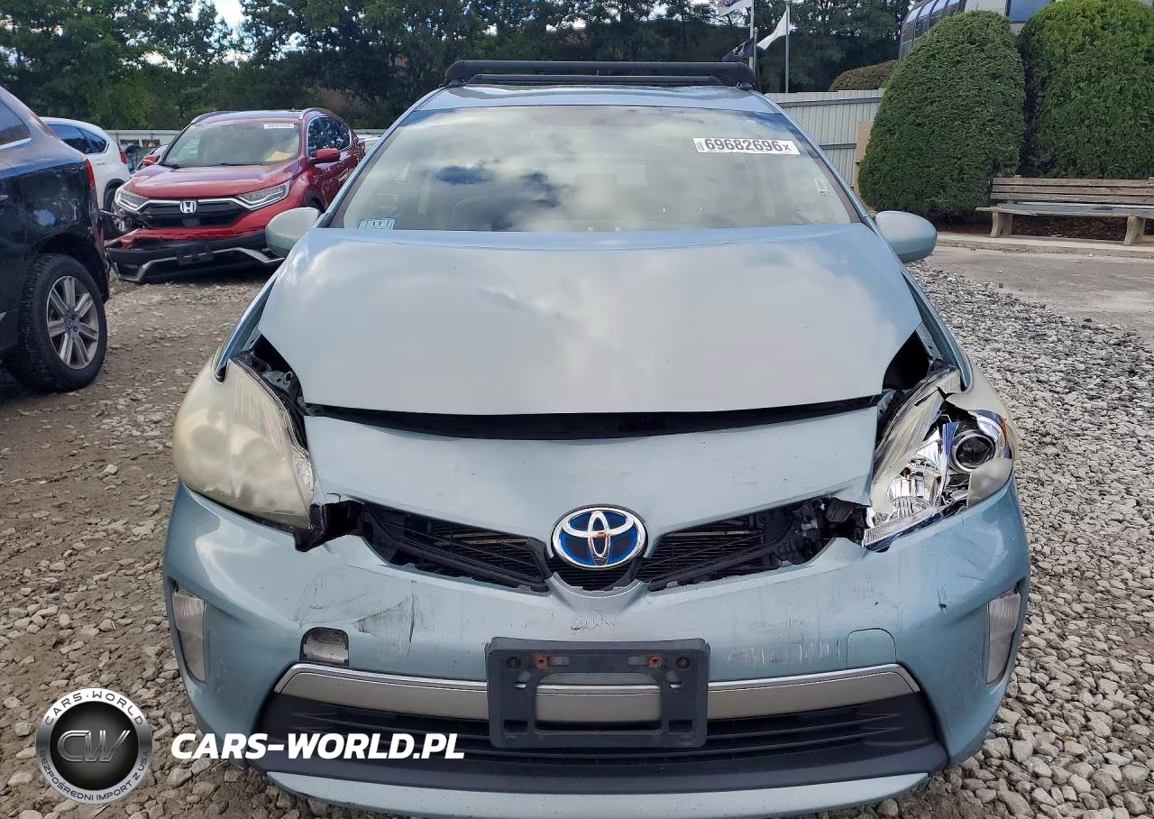2012 Toyota Prius Plug-In Hybrid Base VIN:JTDKN3DP5C3026132 - 5
