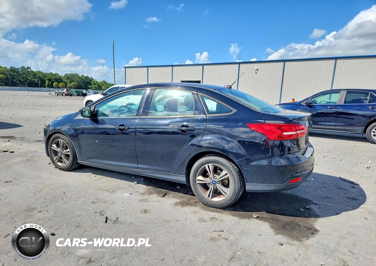 2018 Ford Focus Se VIN:1FADP3FE1JL309919 - 2