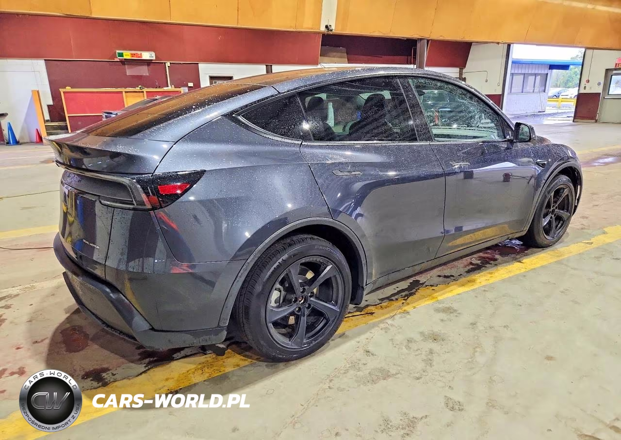 2026 Tesla Model Y VIN:7SAYGDEE5TF521640 - 3