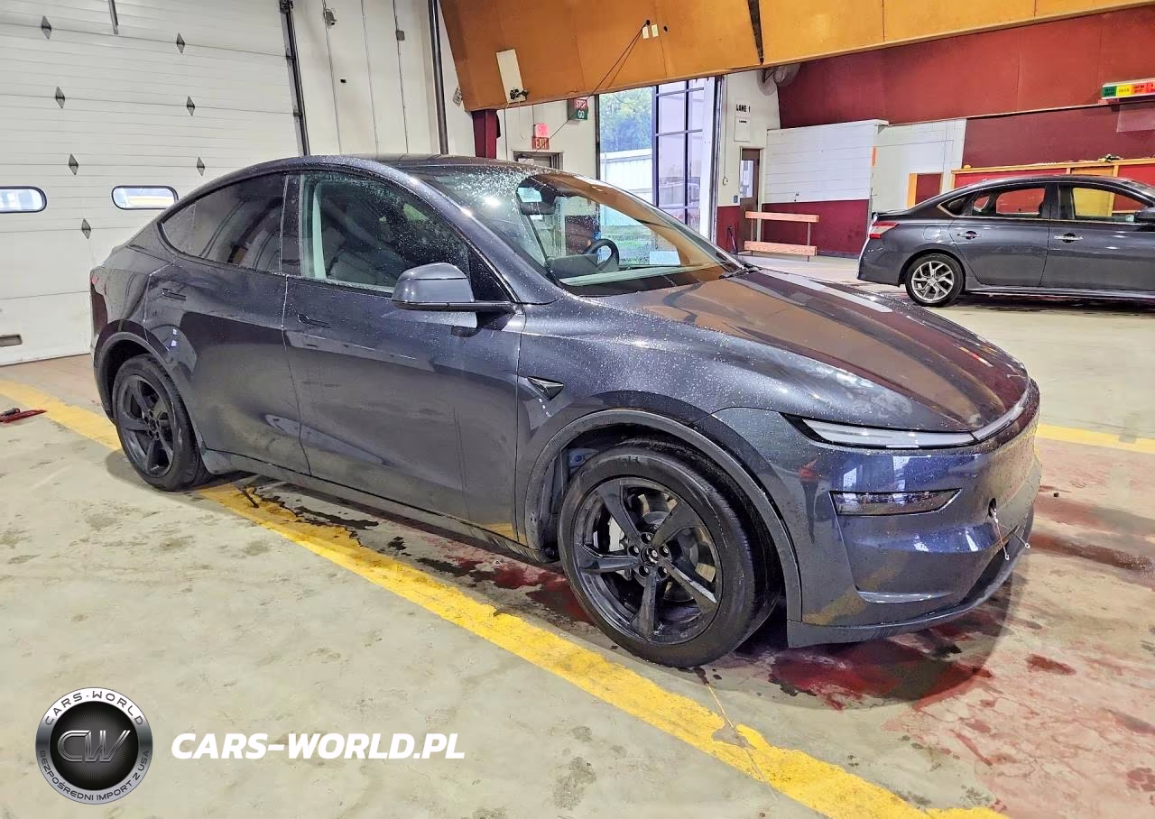 2026 Tesla Model Y VIN:7SAYGDEE5TF521640 - 4