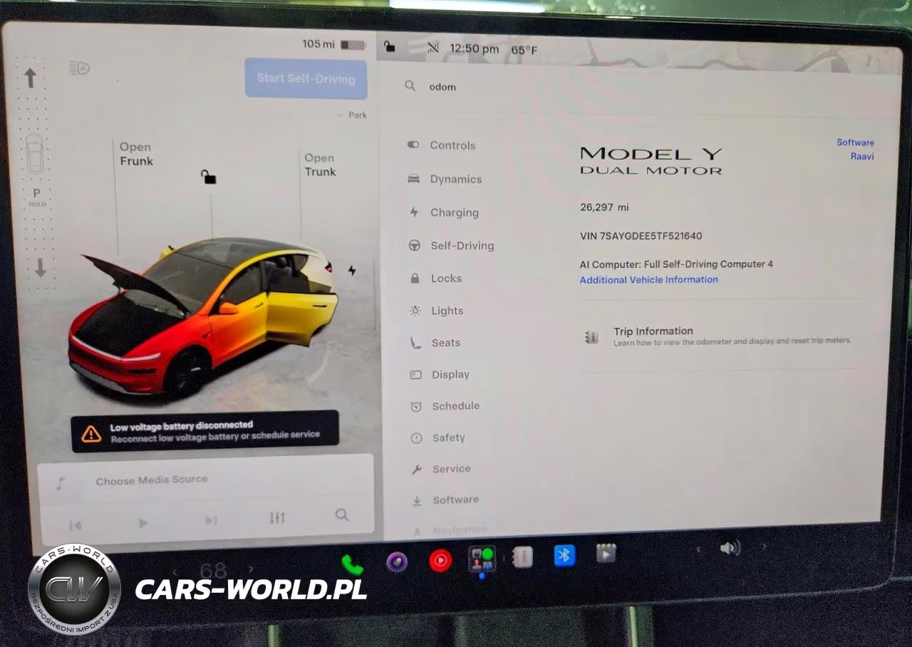 2026 Tesla Model Y VIN:7SAYGDEE5TF521640 - 9