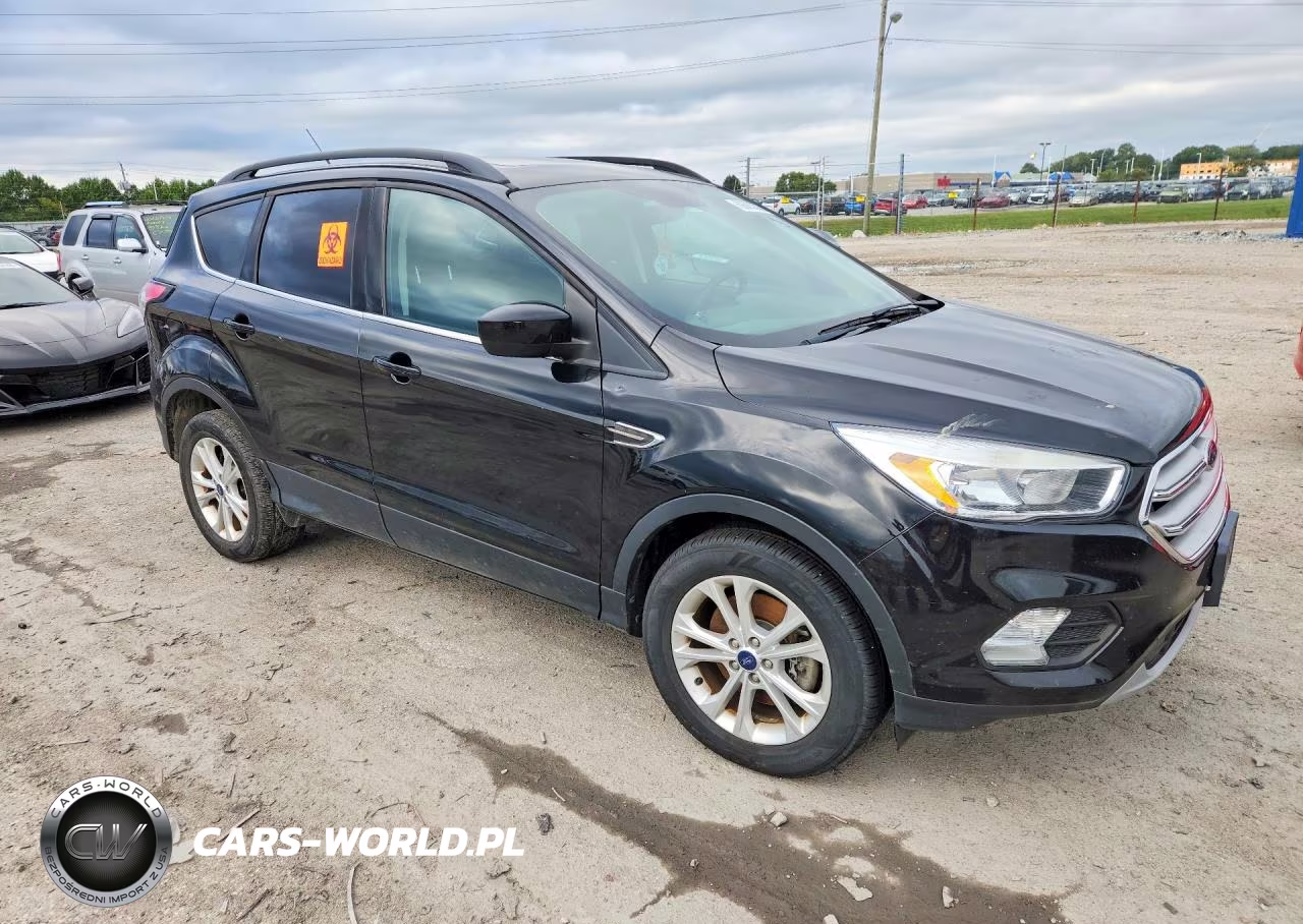 2018 Ford Escape Se VIN:1FMCU9GD0JUB76082 - 4