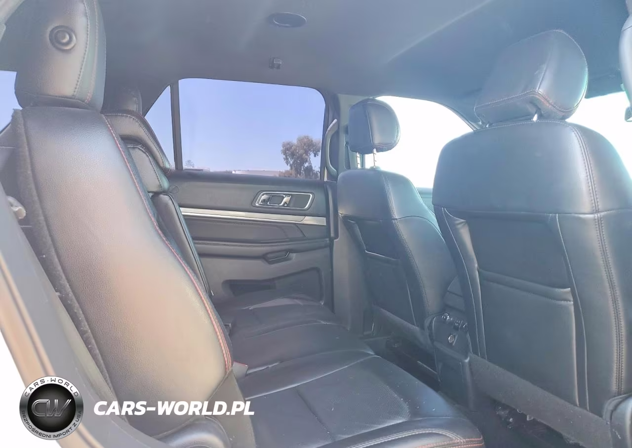 2017 Ford Explorer Sport VIN:1FM5K8GT8HGA27394 - 11