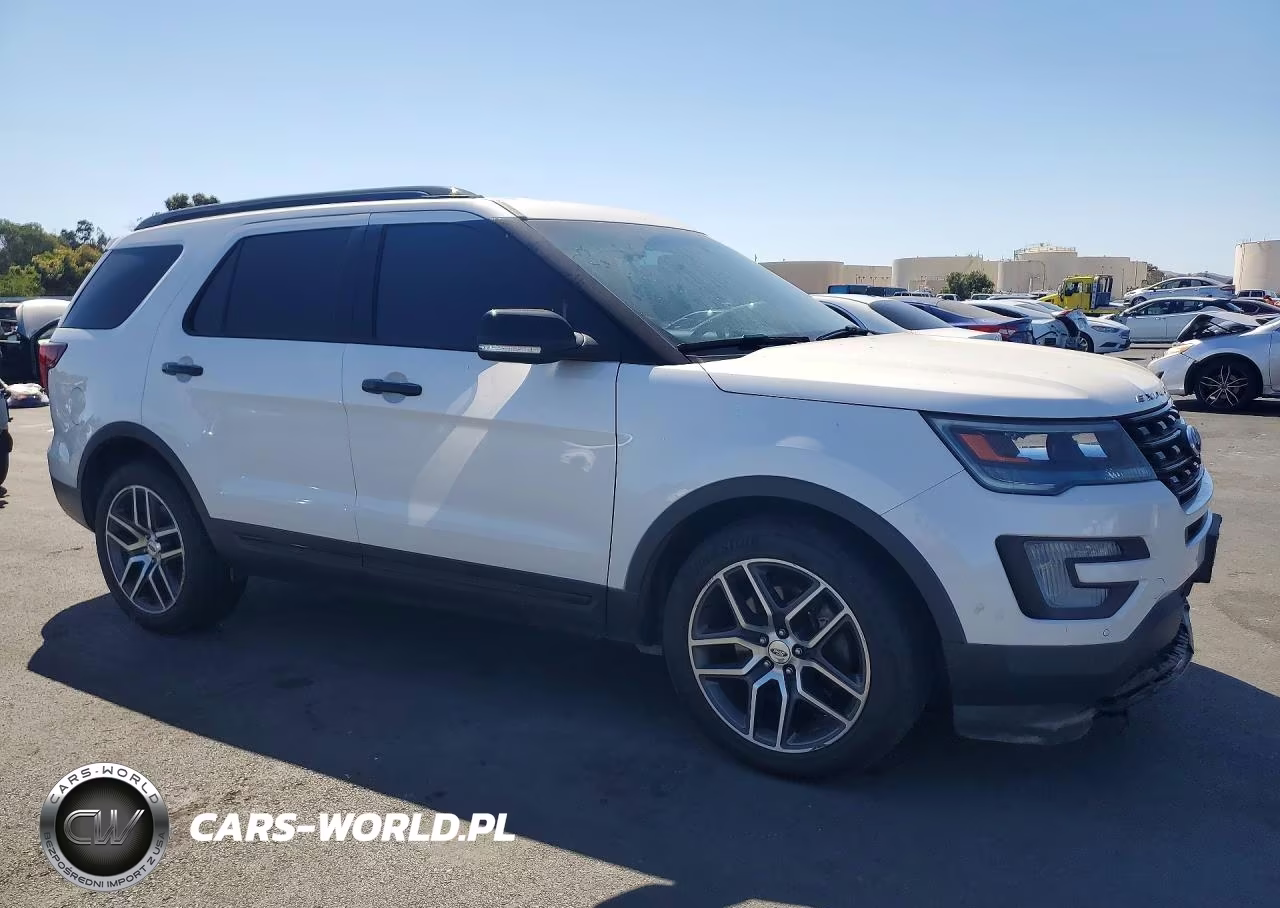 2017 Ford Explorer Sport VIN:1FM5K8GT8HGA27394 - 4