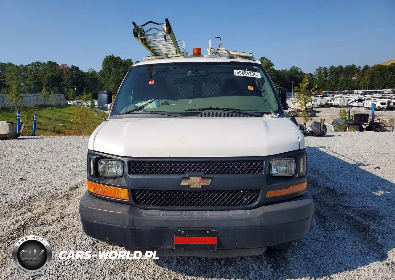 2016 Chevrolet Express G2500 VIN:1GCWGBFF9G1285119 - 5