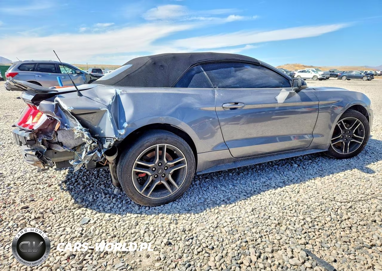 2021 Ford Mustang VIN:1FATP8UHXM5121723 - 3
