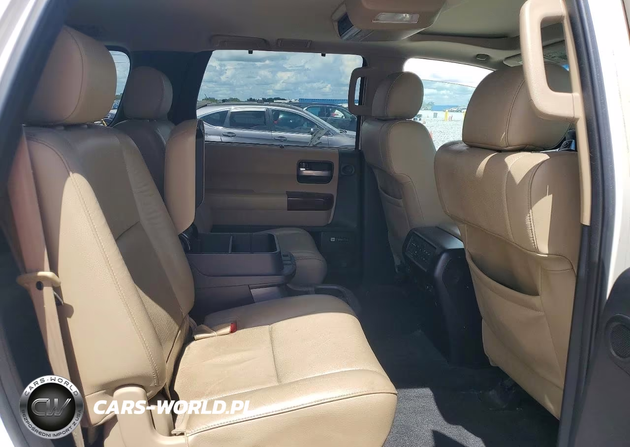 2015 Toyota Sequoia Platinum VIN:5TDYY5G10FS056887 - 10