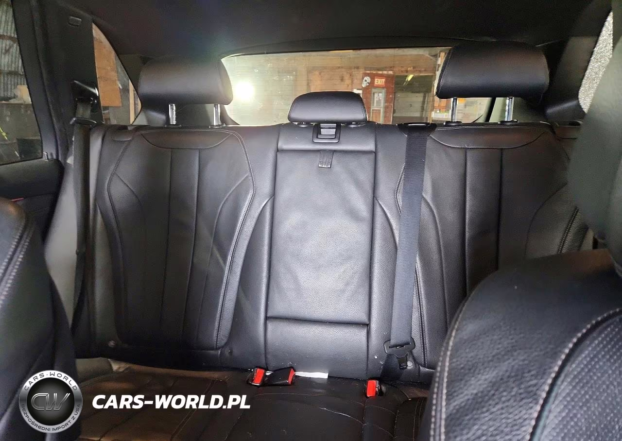 2018 BMW X5 xDrive35I VIN:5UXKR0C51J0Y02448 - 10