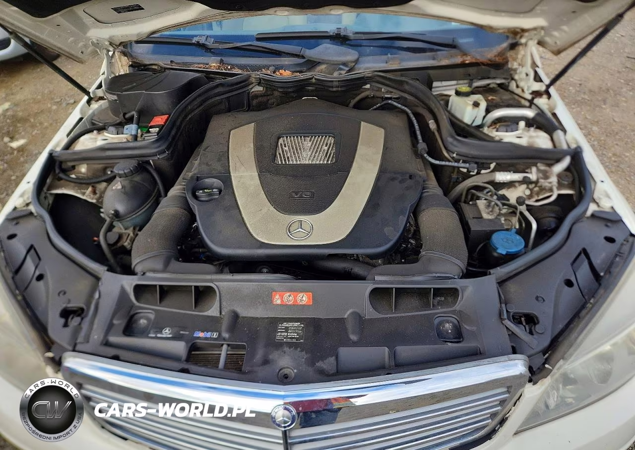 2010 Mercedes-Benz C 300 4Matic VIN:WDDGF8BBXAR128131 - 11