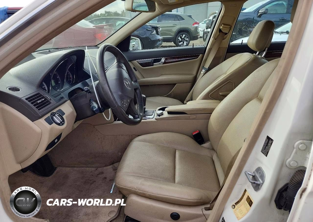 2010 Mercedes-Benz C 300 4Matic VIN:WDDGF8BBXAR128131 - 7