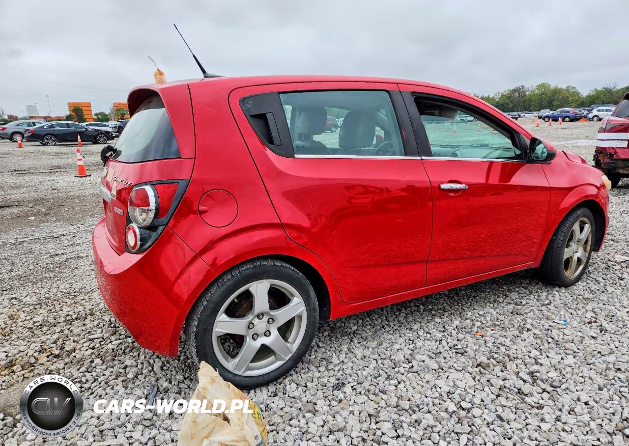 2013 Chevrolet Sonic Ltz VIN:1G1JE6SB2D4221677 - 3